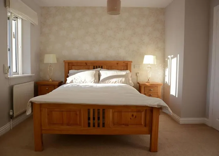 Modern 3 Bedroom Dublin House Near The Sea