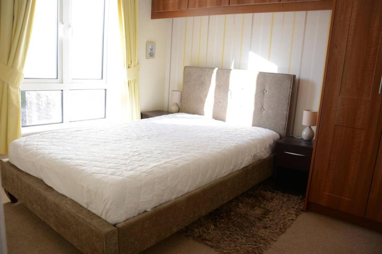 Modern 3 Bedroom House Near The Sea *